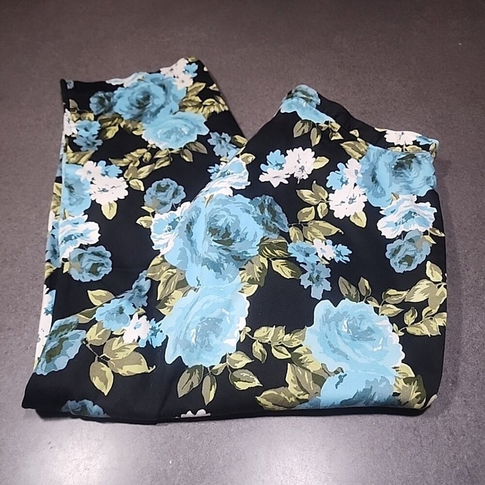 Bill Blass Women's 12 Blue Floral Cropped Flat Front Side Zip pedal pusher